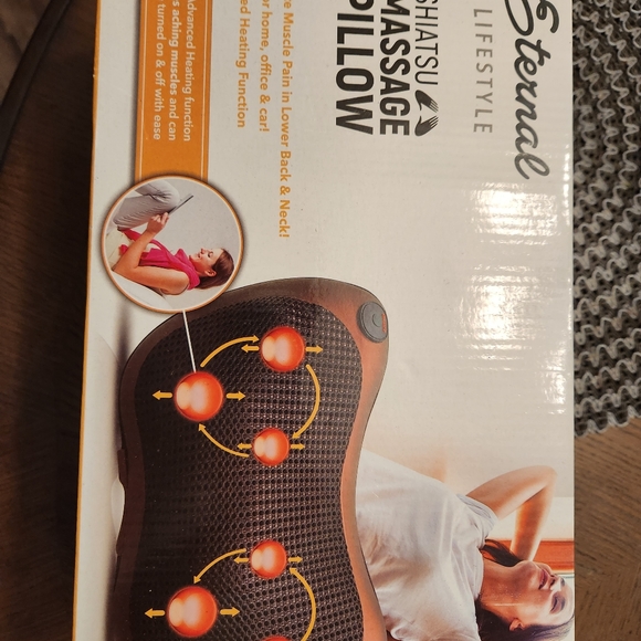 New in box Portable Massage pillow - Picture 2 of 2